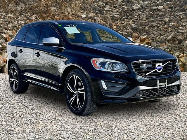 2017 Volvo XC60 T6 R-Design