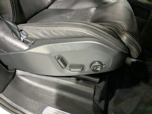 2017 Volvo XC90 T8 eAWD Excellence | Lake Forest IL | Executive Motor Carz 2017 Volvo XC90 T8 eAWD Excellence | Lake Forest IL | Executive Motor Carz