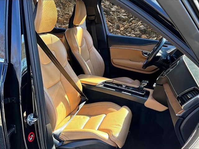 2017 Volvo XC90 T6 Inscription