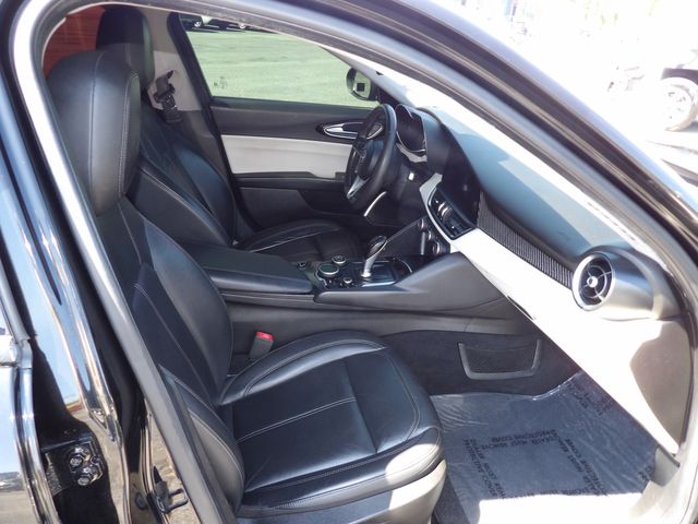 2018 Alfa Romeo Giulia Base | Dalton, GA | Paniagua Auto Mall 2018 Alfa Romeo Giulia Base | Dalton, GA | Paniagua Auto Mall