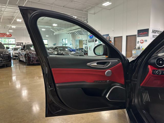 2018 Alfa Romeo Giulia Ti Sport | Irving, Texas | Hopper Motorplex 2018 Alfa Romeo Giulia Ti Sport | Irving, Texas | Hopper Motorplex