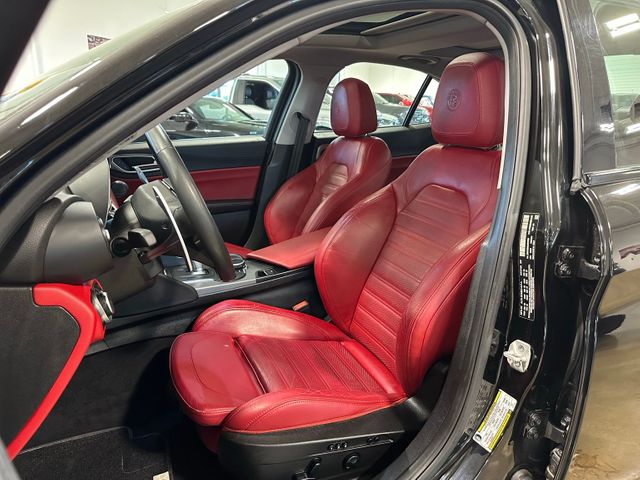 2018 Alfa Romeo Giulia Ti Sport | Irving, Texas | Hopper Motorplex 2018 Alfa Romeo Giulia Ti Sport | Irving, Texas | Hopper Motorplex