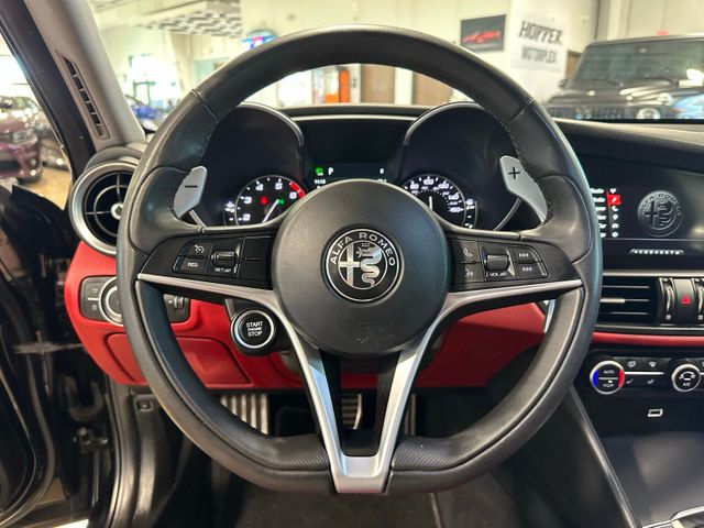 2018 Alfa Romeo Giulia Ti Sport | Irving, Texas | Hopper Motorplex