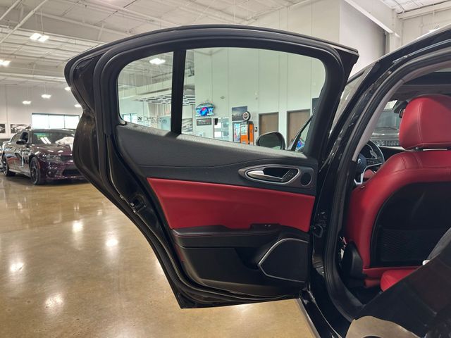 2018 Alfa Romeo Giulia Ti Sport | Irving, Texas | Hopper Motorplex 2018 Alfa Romeo Giulia Ti Sport | Irving, Texas | Hopper Motorplex