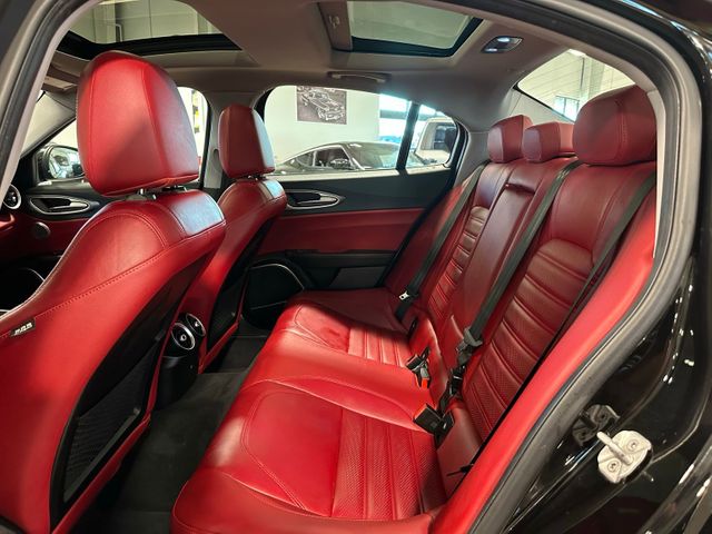 2018 Alfa Romeo Giulia Ti Sport | Irving, Texas | Hopper Motorplex 2018 Alfa Romeo Giulia Ti Sport | Irving, Texas | Hopper Motorplex