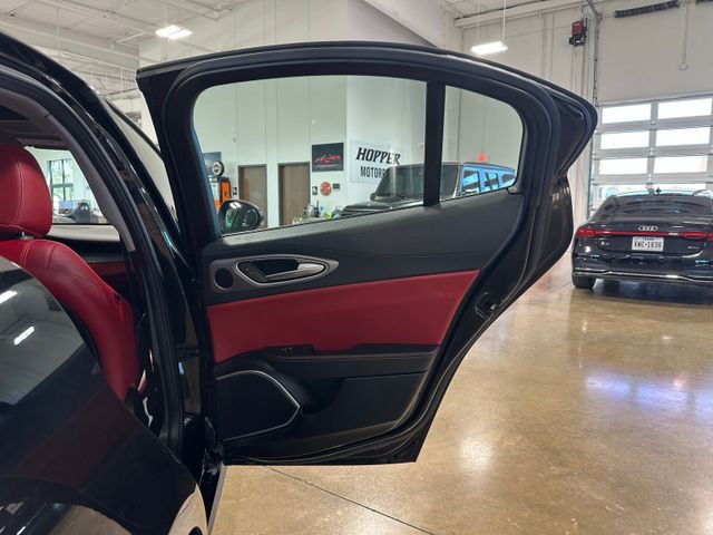 2018 Alfa Romeo Giulia Ti Sport | Irving, Texas | Hopper Motorplex 2018 Alfa Romeo Giulia Ti Sport | Irving, Texas | Hopper Motorplex