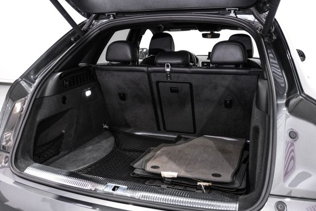 2018 Audi Q3 2.0T quattro Sport Premium Plus S-Line PanoRoof | Dallas, TX | Stevens Motor Company LLC 2018 Audi Q3 2.0T quattro Sport Premium Plus S-Line PanoRoof | Dallas, TX | Stevens Motor Company LLC