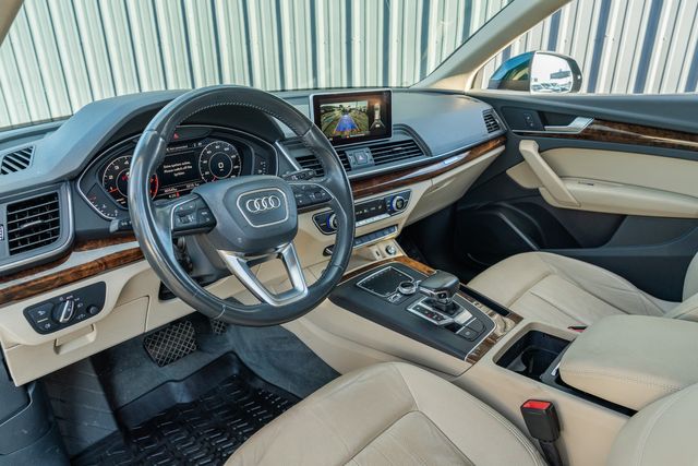 2018 Audi Q5 2.0T QUATTRO AWD PREMIUM / 2.0T / LUXURY / LOADED | Austin, TX | Rocky Mountain Truck Stop Austin