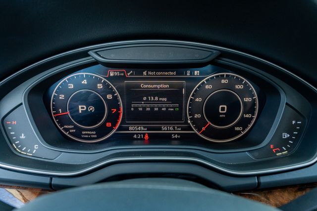 2018 Audi Q5 2.0T QUATTRO AWD PREMIUM / 2.0T / LUXURY / LOADED | Austin, TX | Rocky Mountain Truck Stop Austin