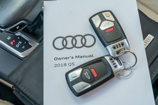 2018 Audi Q5 2.0T QUATTRO AWD PREMIUM / 2.0T / LUXURY / LOADED | Austin, TX | Rocky Mountain Truck Stop Austin 2018 Audi Q5 2.0T QUATTRO AWD PREMIUM / 2.0T / LUXURY / LOADED | Austin, TX | Rocky Mountain Truck Stop Austin