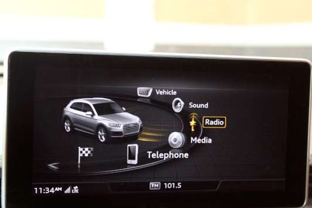 2018 Audi Q5 2.0T quattro Premium Plus - Ledet's Auto Sales Gonzales, Louisiana 70737 2018 Audi Q5 2.0T quattro Premium Plus - Ledet's Auto Sales Gonzales, Louisiana 70737