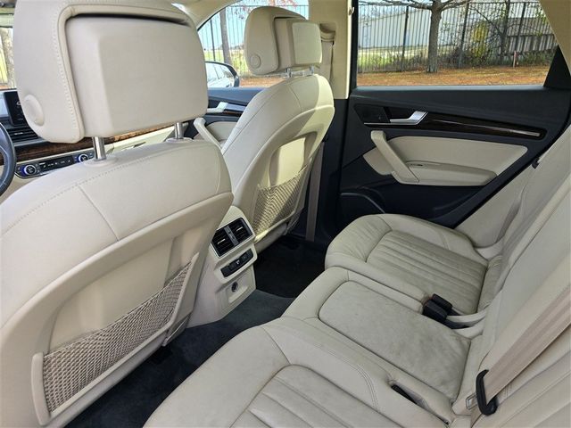 2018 Audi Q5 2.0T quattro Premium Plus 2018 Audi Q5 2.0T quattro Premium Plus