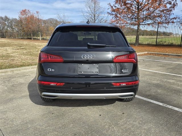 2018 Audi Q5 2.0T quattro Premium Plus 2018 Audi Q5 2.0T quattro Premium Plus