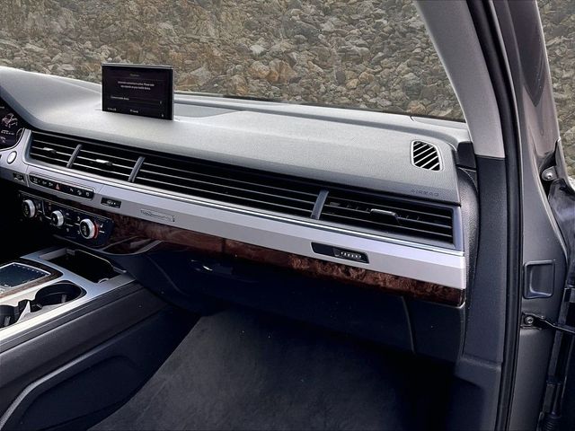 2018 Audi Q7 2.0T quattro Premium Plus