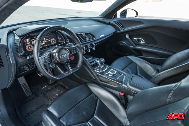 2018 Audi R8 Coupe V10 RWS 2018 Audi R8 Coupe V10 RWS