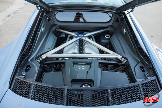 2018 Audi R8 Coupe V10 RWS 2018 Audi R8 Coupe V10 RWS