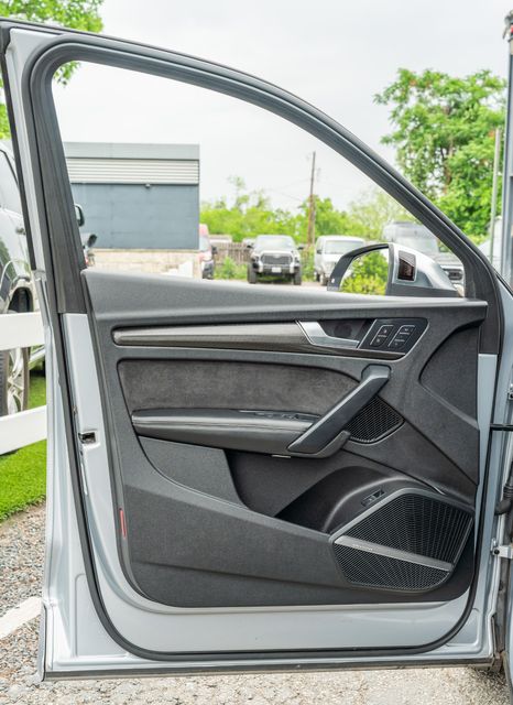 2018 Audi SQ5 3.0T Quattro Prestige / CLEAN CARFAX / LUXURY | Austin, TX | Rocky Mountain Truck Stop Austin