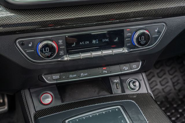 2018 Audi SQ5 3.0T Quattro Prestige / CLEAN CARFAX / LUXURY | Austin, TX | Rocky Mountain Truck Stop Austin 2018 Audi SQ5 3.0T Quattro Prestige / CLEAN CARFAX / LUXURY | Austin, TX | Rocky Mountain Truck Stop Austin