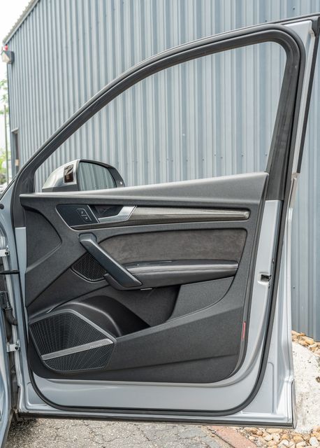 2018 Audi SQ5 3.0T Quattro Prestige / CLEAN CARFAX / LUXURY | Dallas, TX | Rocky Mountain Truck Stop Dallas 2018 Audi SQ5 3.0T Quattro Prestige / CLEAN CARFAX / LUXURY | Dallas, TX | Rocky Mountain Truck Stop Dallas