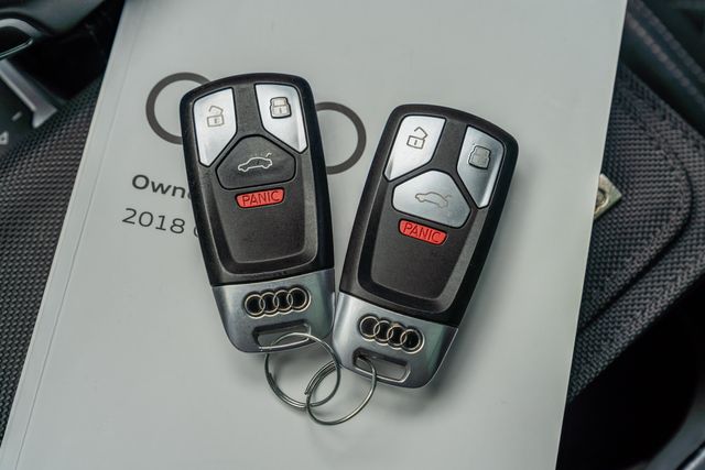 2018 Audi SQ5 3.0T Quattro Prestige / CLEAN CARFAX / LUXURY | Dallas, TX | Rocky Mountain Truck Stop Dallas 2018 Audi SQ5 3.0T Quattro Prestige / CLEAN CARFAX / LUXURY | Dallas, TX | Rocky Mountain Truck Stop Dallas