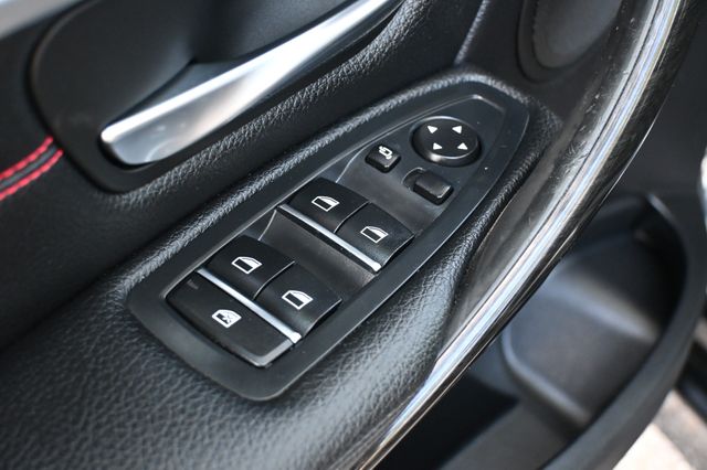 2018 BMW 3 Series 330i xDrive