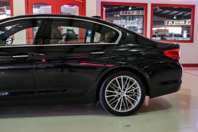 2018 BMW 5 Series 540i