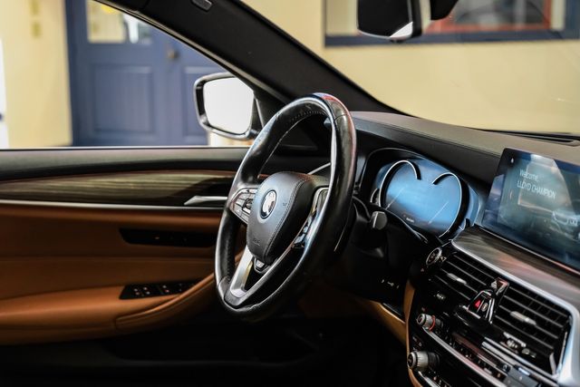 2018 BMW 5 Series 540i