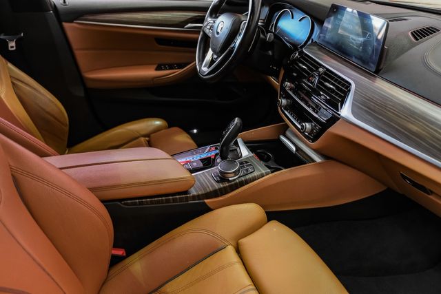 2018 BMW 5 Series 540i