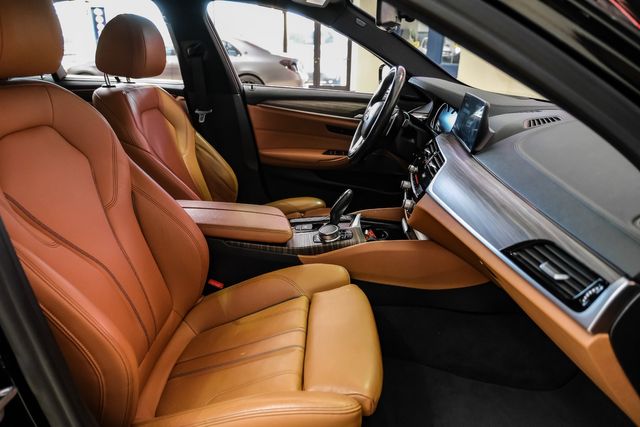 2018 BMW 5 Series 540i