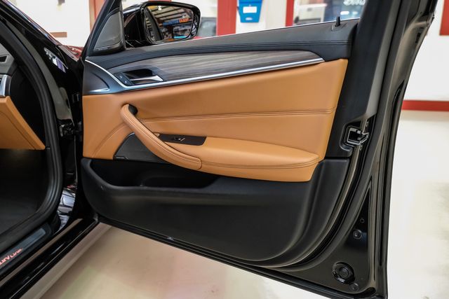 2018 BMW 5 Series 540i