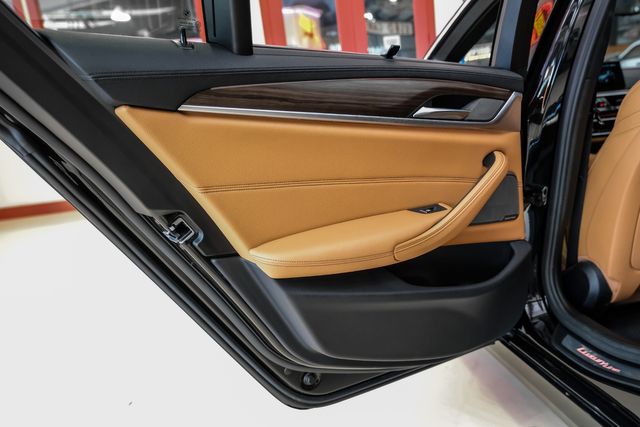 2018 BMW 5 Series 540i