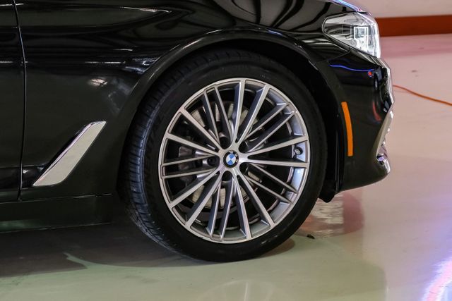 2018 BMW 5 Series 540i | Addison, TX | Mr Car Guys