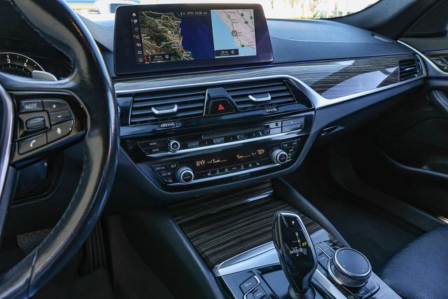 2018 BMW 5 Series 530i