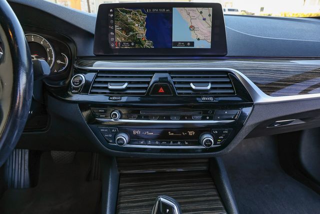 2018 BMW 5 Series 530i