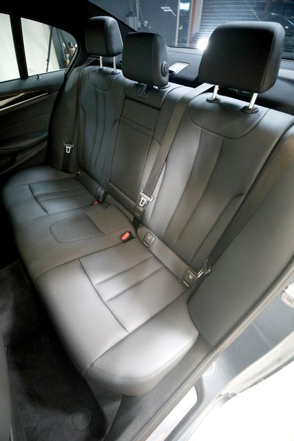 2018 BMW 5 Series 530i | Burbank, California | MDK International 2018 BMW 5 Series 530i | Burbank, California | MDK International