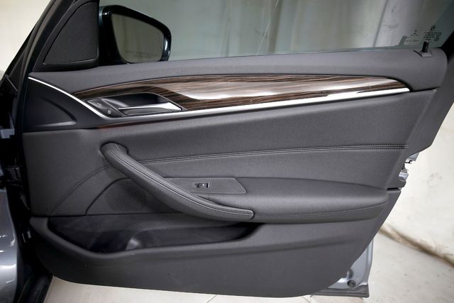 2018 BMW 5 Series 530i | Burbank, California | MDK International 2018 BMW 5 Series 530i | Burbank, California | MDK International