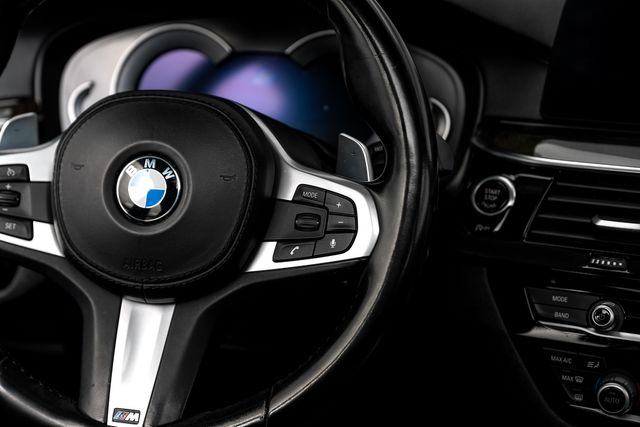 2018 BMW 5 Series 530i M-Sport DrvrAsstPkg ParkAsst HarmonKardon | Dallas, TX | Stevens Motor Company LLC