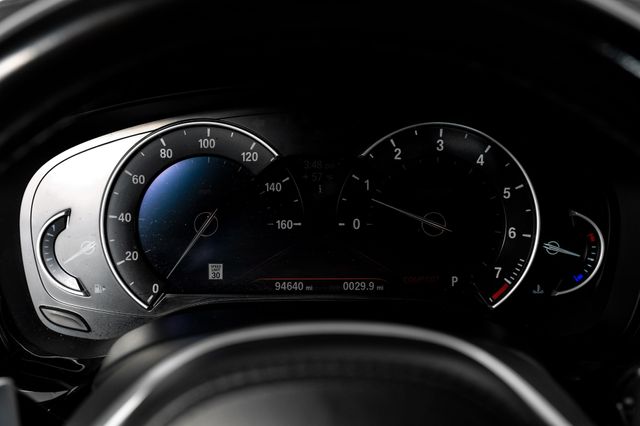 2018 BMW 5 Series 530i M-Sport DrvrAsstPkg ParkAsst HarmonKardon | Dallas, TX | Stevens Motor Company LLC