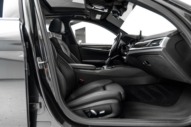 2018 BMW 5 Series 530i M-Sport DrvrAsstPkg ParkAsst HarmonKardon | Dallas, TX | Stevens Motor Company LLC 2018 BMW 5 Series 530i M-Sport DrvrAsstPkg ParkAsst HarmonKardon | Dallas, TX | Stevens Motor Company LLC