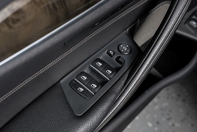 2018 BMW 5 Series 530i M-Sport DrvrAsstPkg ParkAsst HarmonKardon | Dallas, TX | Stevens Motor Company LLC 2018 BMW 5 Series 530i M-Sport DrvrAsstPkg ParkAsst HarmonKardon | Dallas, TX | Stevens Motor Company LLC