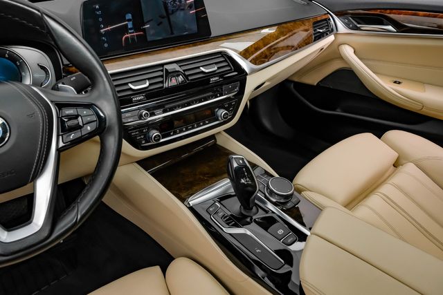 2018 BMW 5 Series 540i LuxuryPkg PremiumPkg DriversAssist PerfectCF | Dallas, TX | Stevens Motor Company LLC 2018 BMW 5 Series 540i LuxuryPkg PremiumPkg DriversAssist PerfectCF | Dallas, TX | Stevens Motor Company LLC