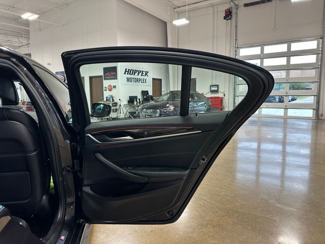 2018 BMW 5 Series 540i | Irving, Texas | Hopper Motorplex 2018 BMW 5 Series 540i | Irving, Texas | Hopper Motorplex