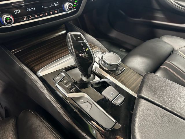 2018 BMW 5 Series 540i | Irving, Texas | Hopper Motorplex 2018 BMW 5 Series 540i | Irving, Texas | Hopper Motorplex