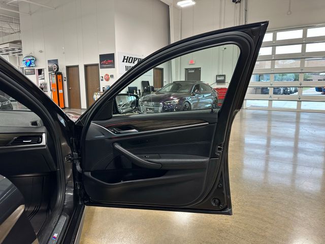 2018 BMW 5 Series 540i | Irving, Texas | Hopper Motorplex 2018 BMW 5 Series 540i | Irving, Texas | Hopper Motorplex