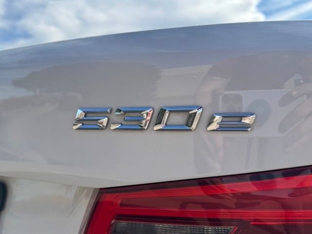 2018 BMW 5 Series 530e iPerformance | Plano, TX | Schneck Motor Company 2018 BMW 5 Series 530e iPerformance | Plano, TX | Schneck Motor Company