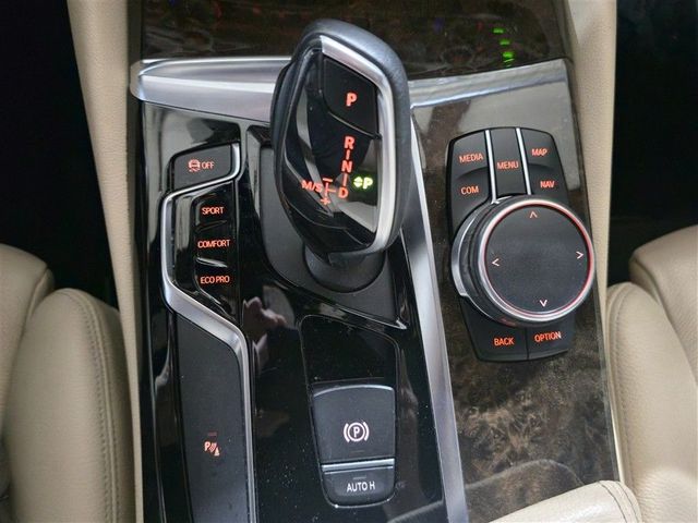 2018 BMW 5 Series 530i