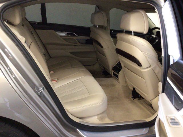 2018 BMW 7 Series 740i