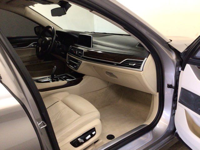 2018 BMW 7 Series 740i