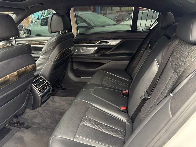 2018 BMW 7 Series 750i xDrive