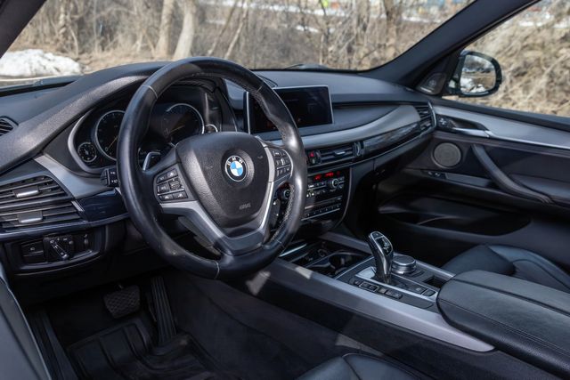 2018 BMW X5 xDrive50i w/ Luxury, Premium, &amp; Executive Packages